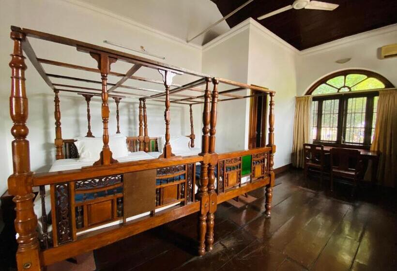 فندق Ballard Bungallow