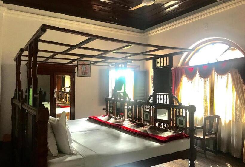 호텔 Ballard Bungallow