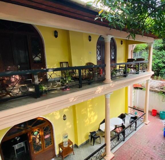 فندق Ballard Bungallow