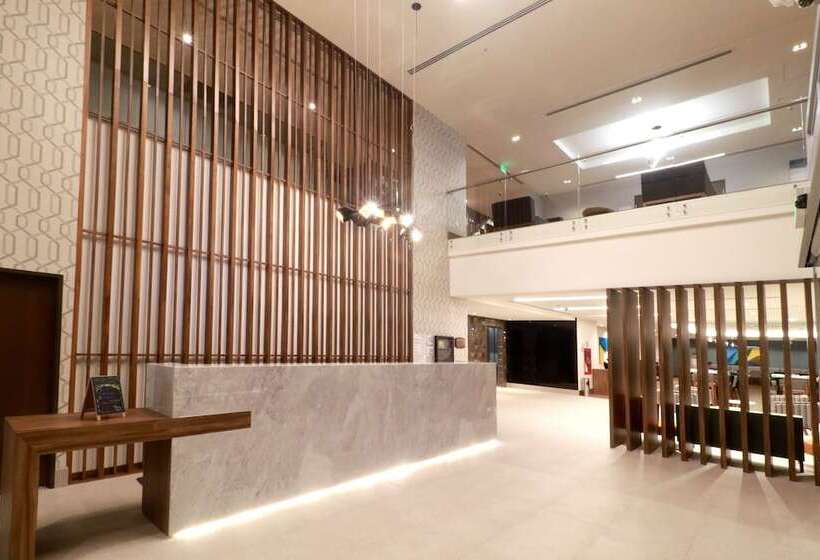 فندق Holiday Inn & Suites   Monterrey Apodaca Zona Airport, An Ihg