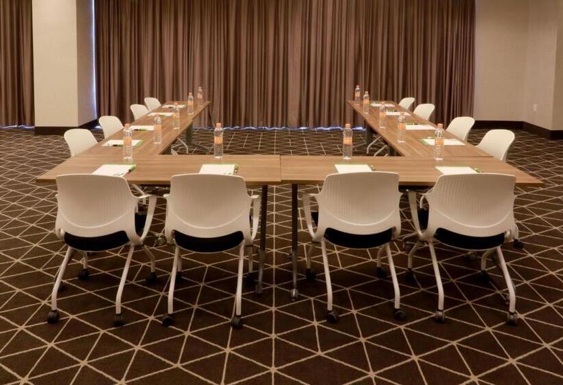 فندق Holiday Inn & Suites   Monterrey Apodaca Zona Airport, An Ihg