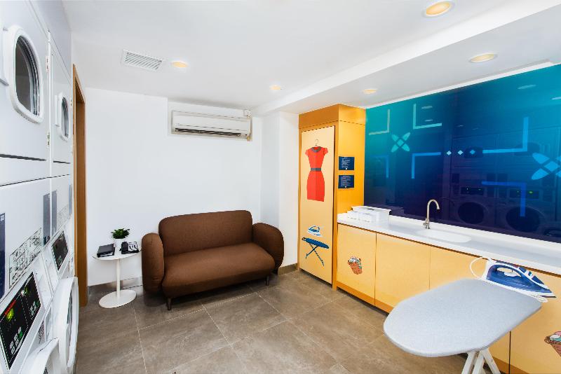 هتل Holiday Inn Express Macau City Centre, An Ihg