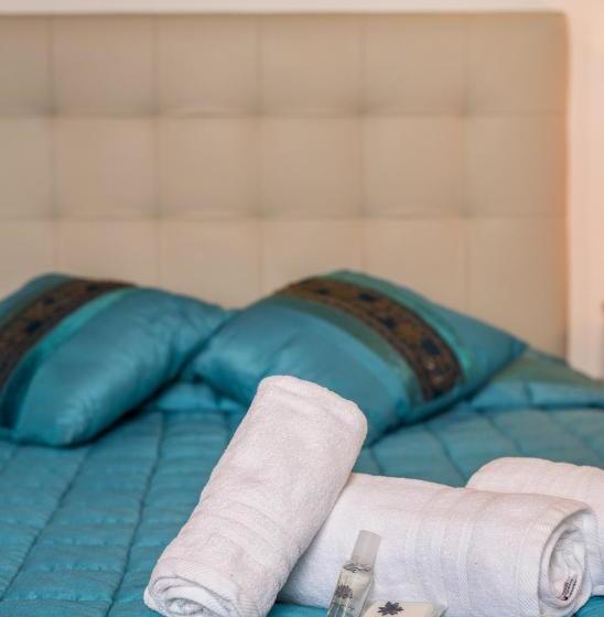 بنسيون Lagos Downtown Guesthouse