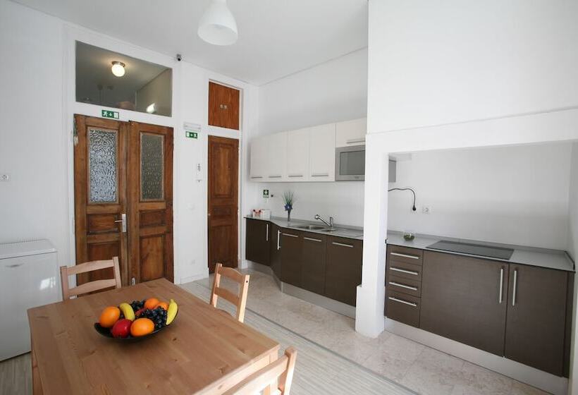 Пансион Alojamento Local Primavera