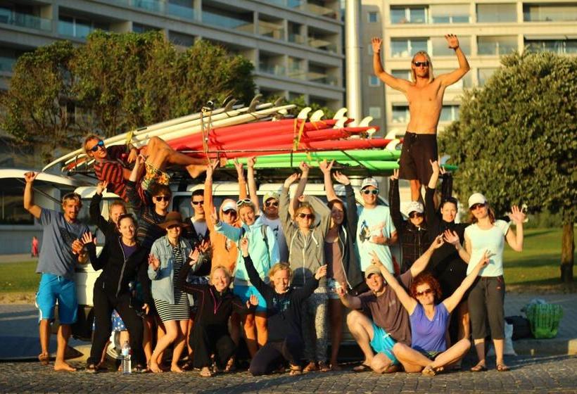 ペンション Surfivor Surf Camp