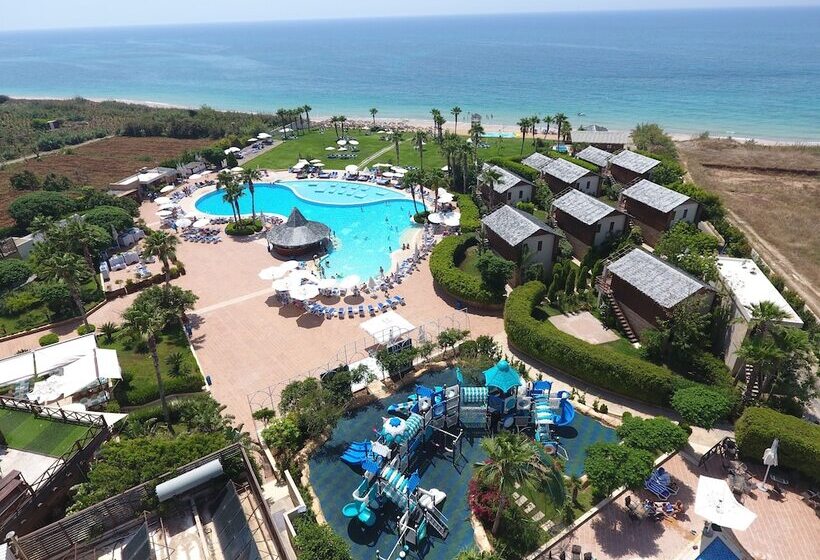 Turquoise Beach Resort