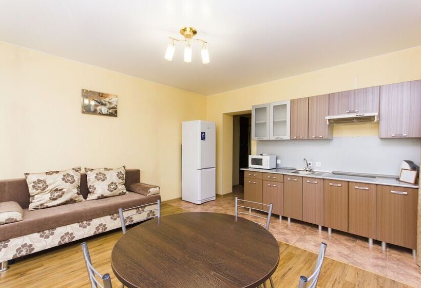 7 Floors Apart Hotel Tyumen Centre