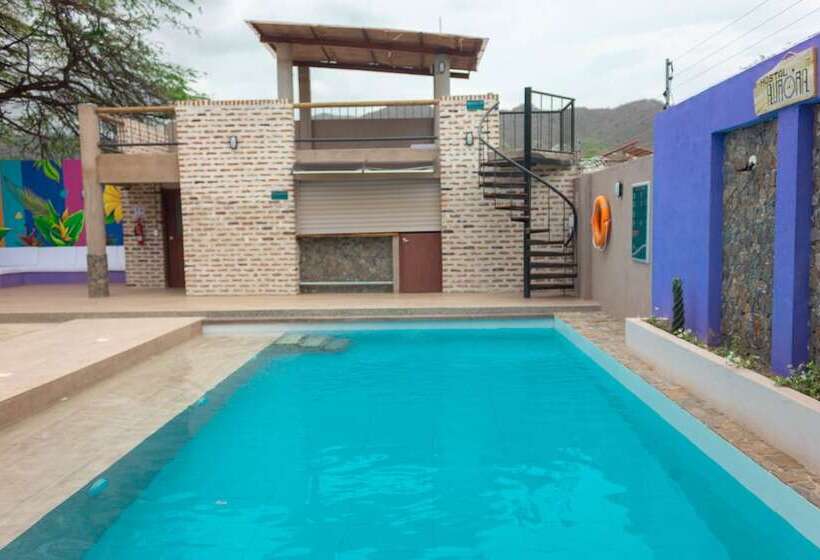 هاستل Hostal Aurora, Smith Lodging