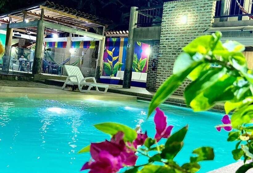 הוסטל Hostal Aurora, Smith Lodging