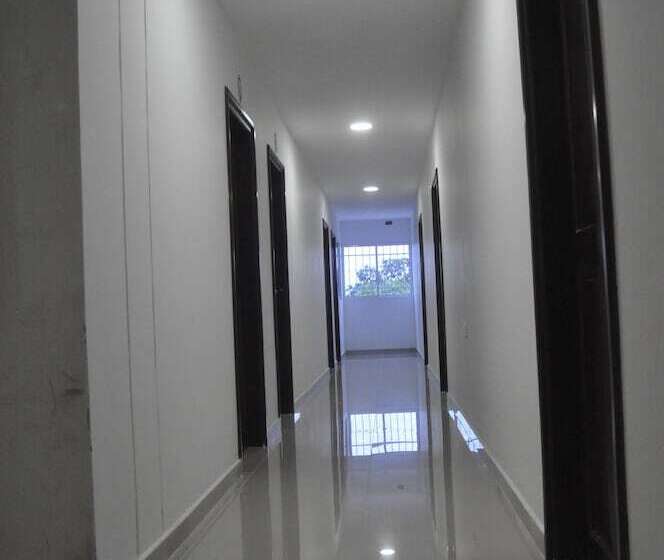 בית מלון כפרי Arce Plaza