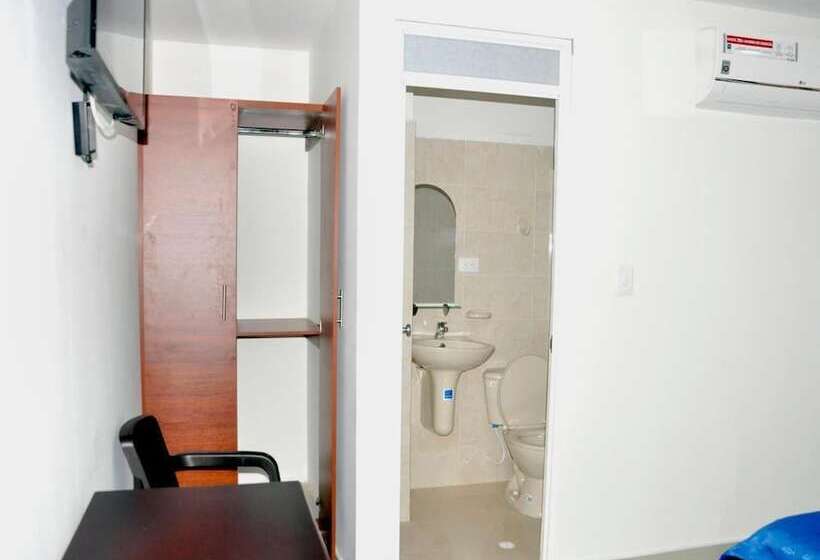 בית מלון כפרי Arce Plaza