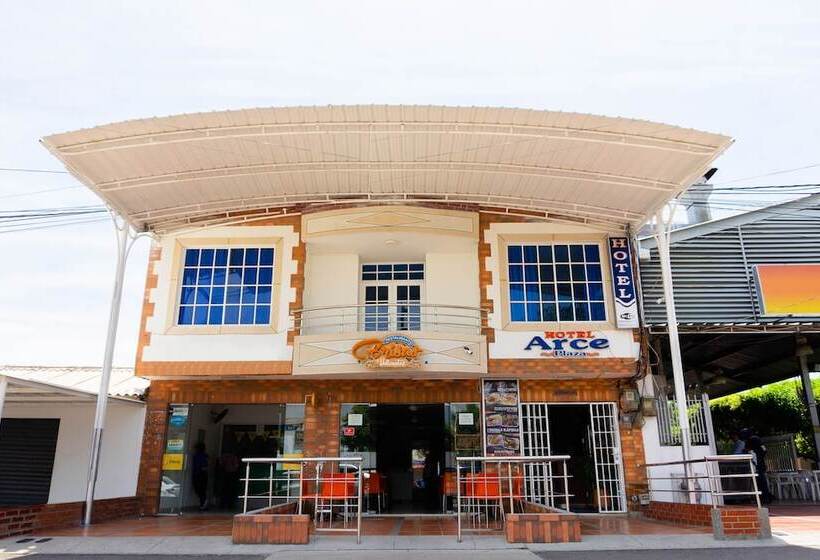 בית מלון כפרי Arce Plaza