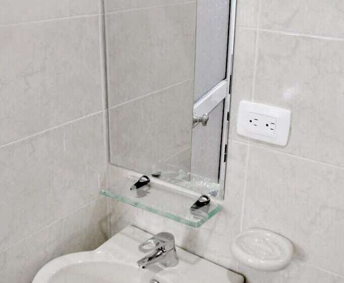 בית מלון כפרי Arce Plaza