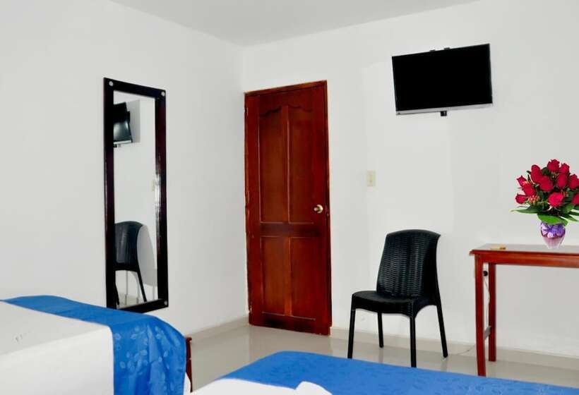 בית מלון כפרי Arce Plaza