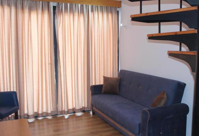 בית מלון כפרי Bellapais Oasis