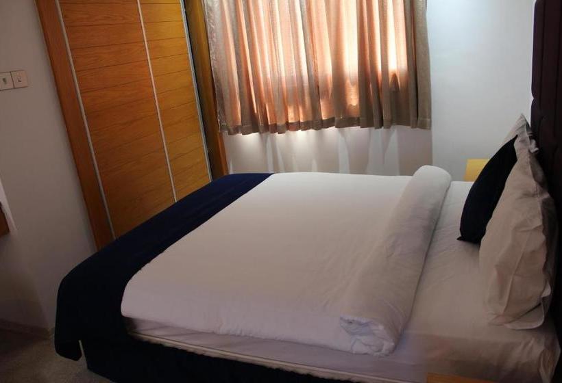 בית מלון כפרי Bellapais Oasis