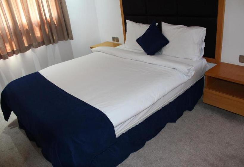 בית מלון כפרי Bellapais Oasis