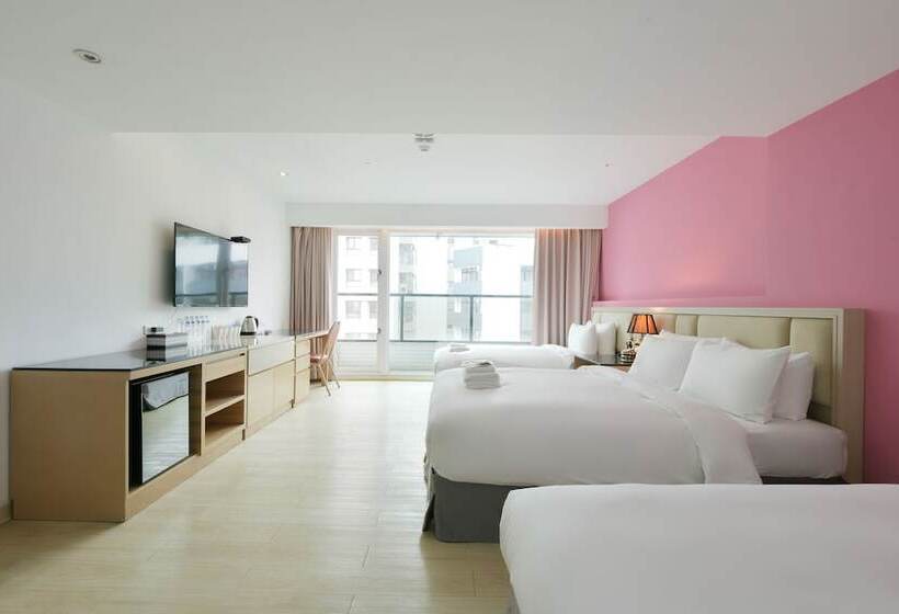 هتل Champs Elysees