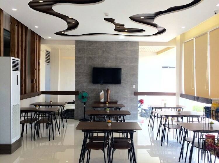 ホテル Cresebo Mansion