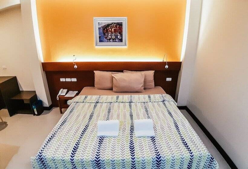 ホテル Cresebo Mansion