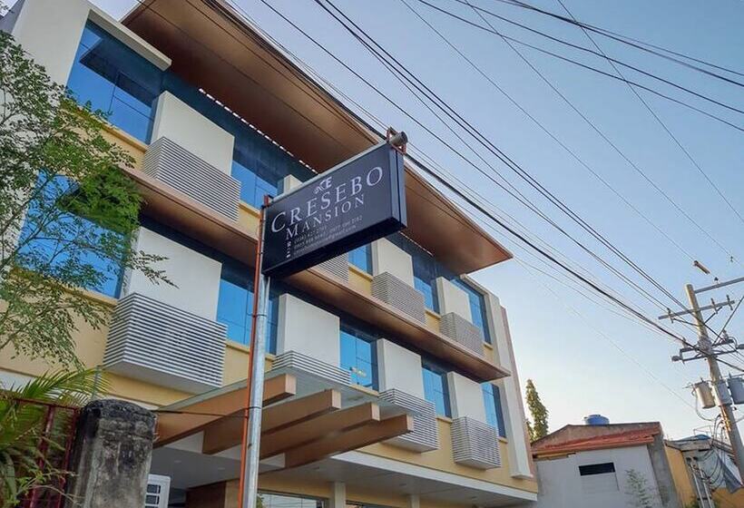 ホテル Cresebo Mansion