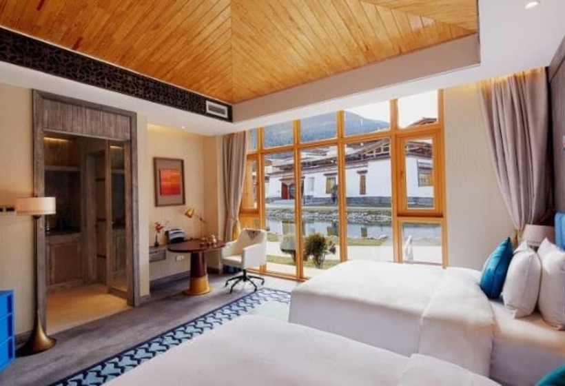 Evergrande Hotel Nyingchi