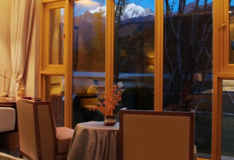 Evergrande Hotel Nyingchi