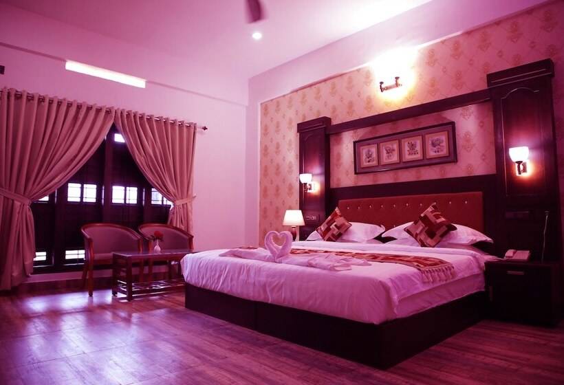 هتل Periyarmountainpalace