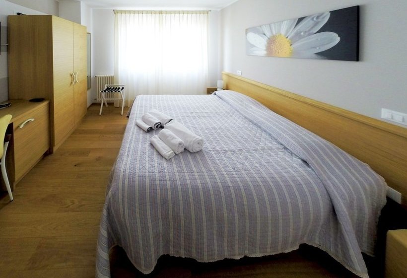 בית מלון כפרי Agriturismo La Madrugada