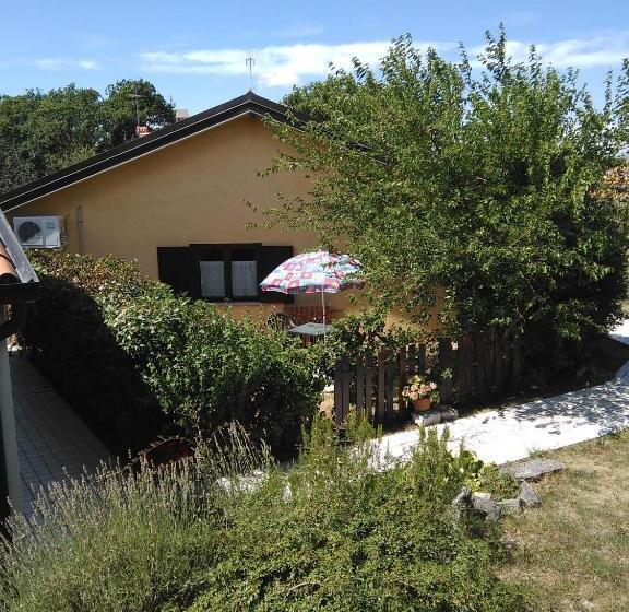 فندق ريفى Agriturismo Radovic