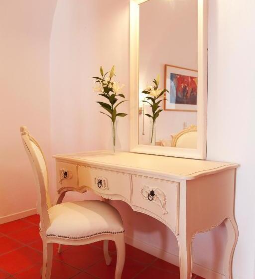 Hotel Whitedeck Santorini