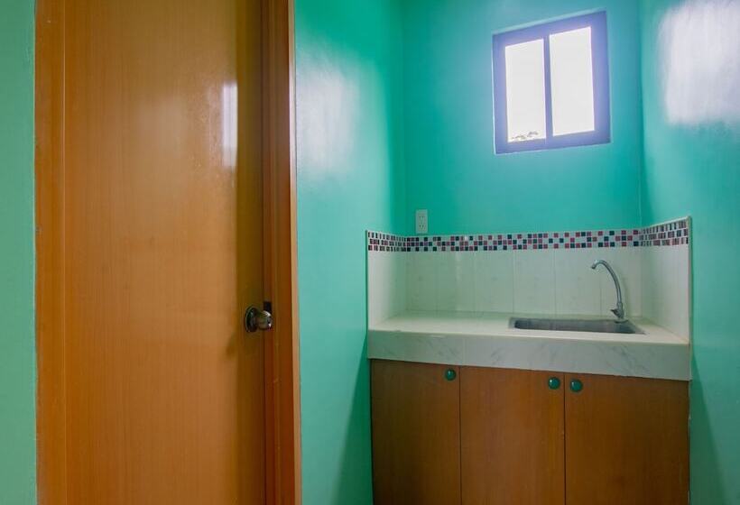 هتل Zen Rooms Dad S Bayview Palawan