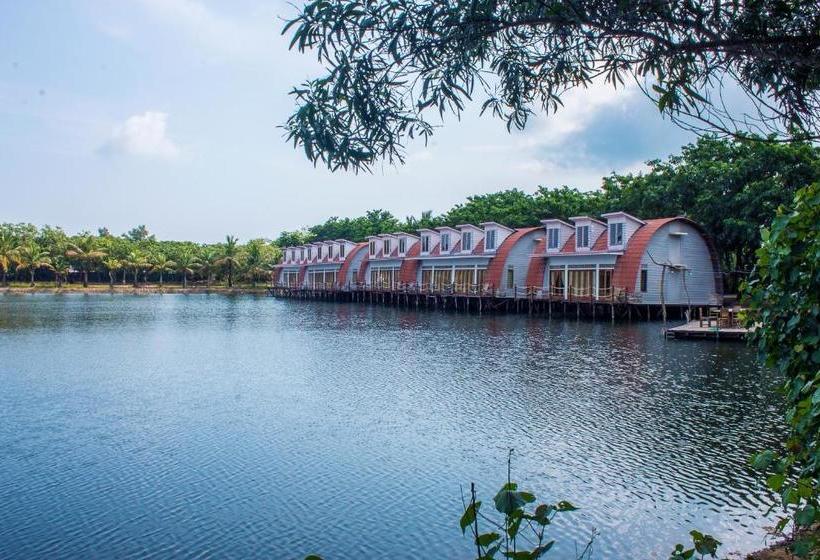 بنسيون Reddoorz Near Pantai Coastarina Batam