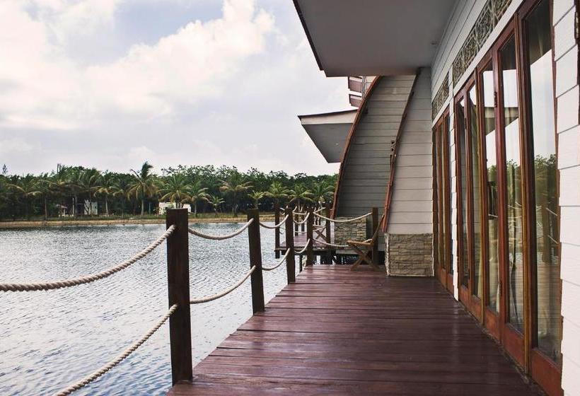 بنسيون Reddoorz Near Pantai Coastarina Batam