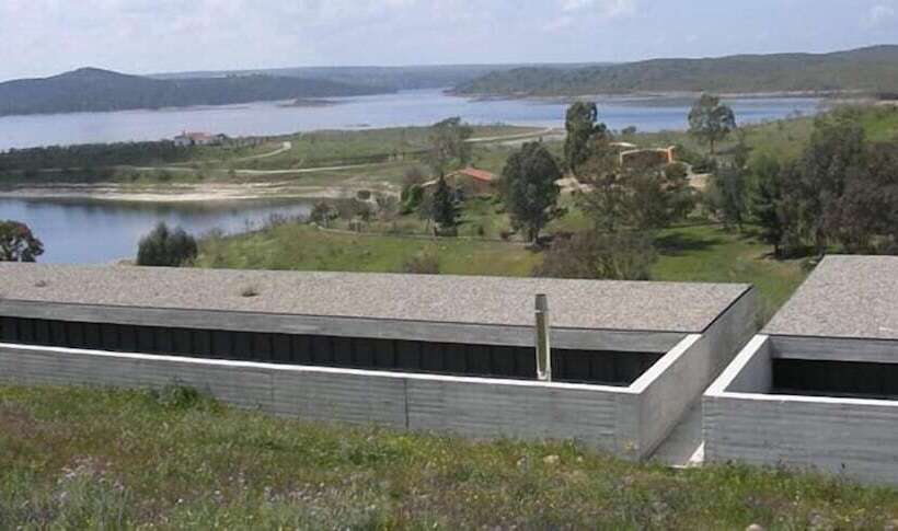 Albergue De La Via De La Plata   Hostel