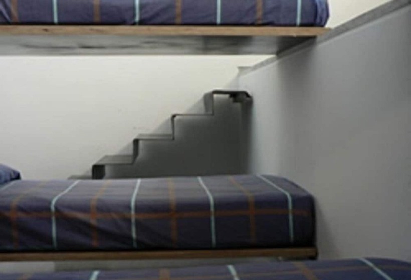 Albergue De La Via De La Plata   Hostel