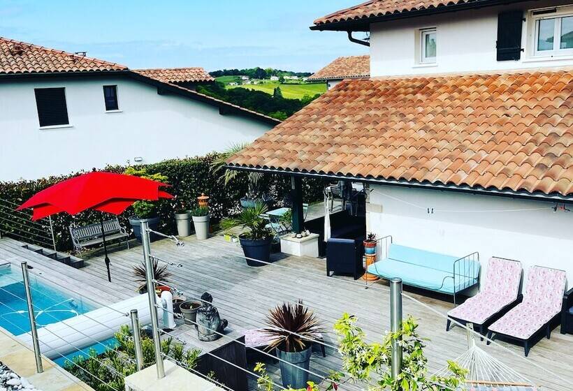 مبيت وإفطار Maison Ganttipienea