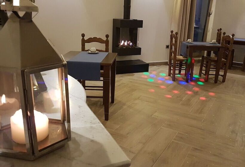 Хостел Artmonia