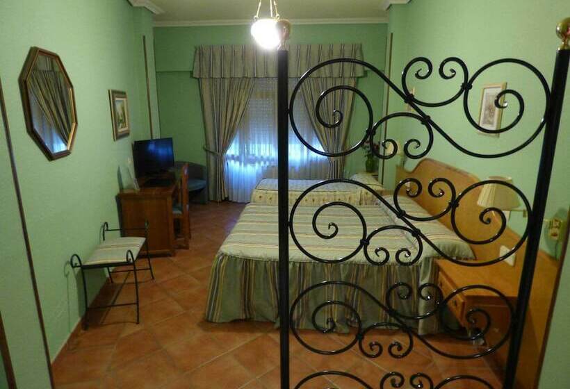 בית מלון כפרי Duque