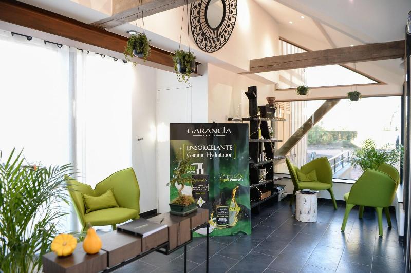 酒店 Les Jardins De Coppelia