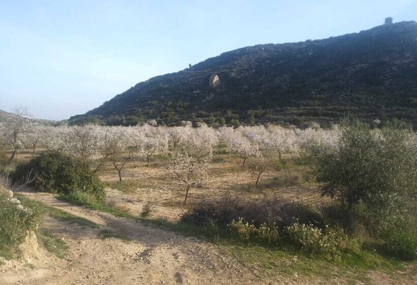 בית מלון כפרי Espai Natural La Comanglora