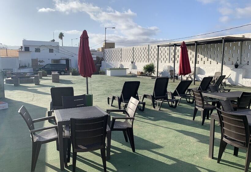 ホテル Valtisya Pool And Airport