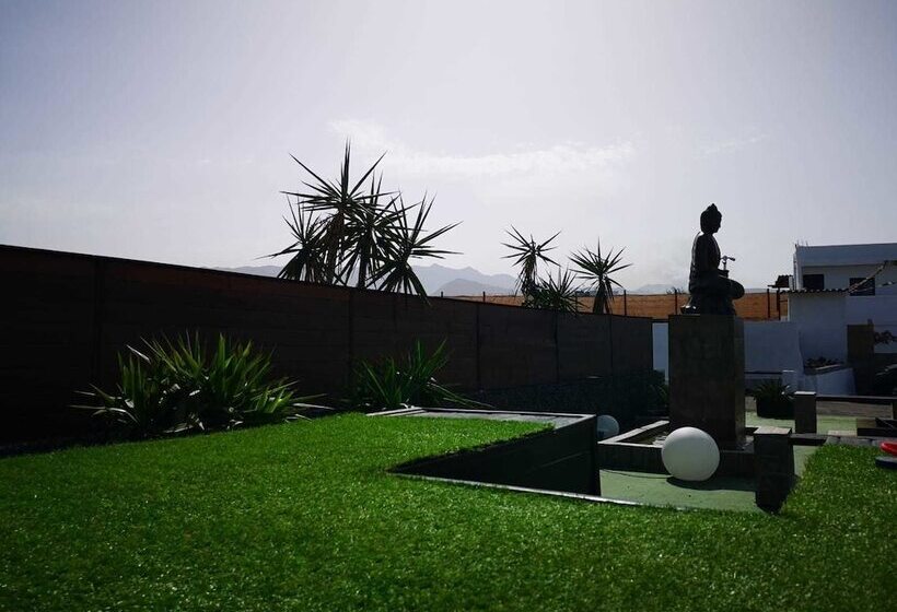 ホテル Valtisya Pool And Airport