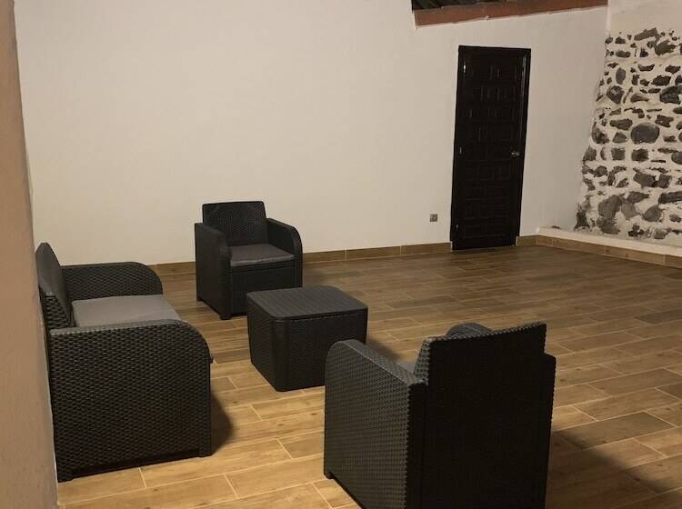 ホテル Valtisya Pool And Airport