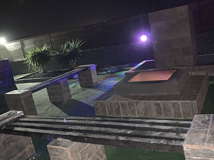 ホテル Valtisya Pool And Airport