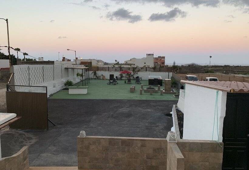 ホテル Valtisya Pool And Airport