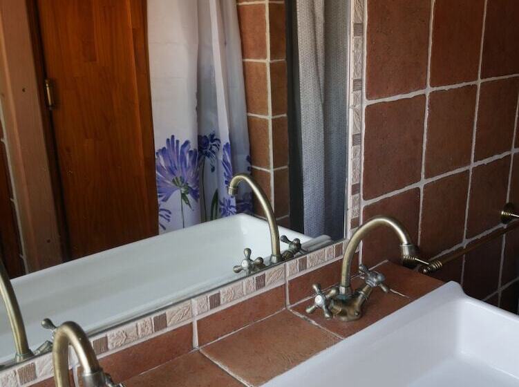 La Perezosa & Yoga   Hostel