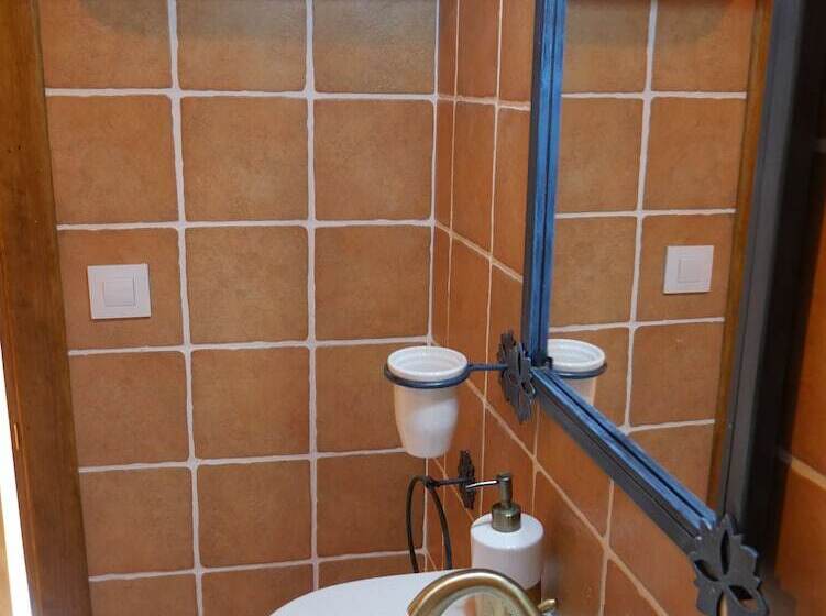 La Perezosa & Yoga   Hostel