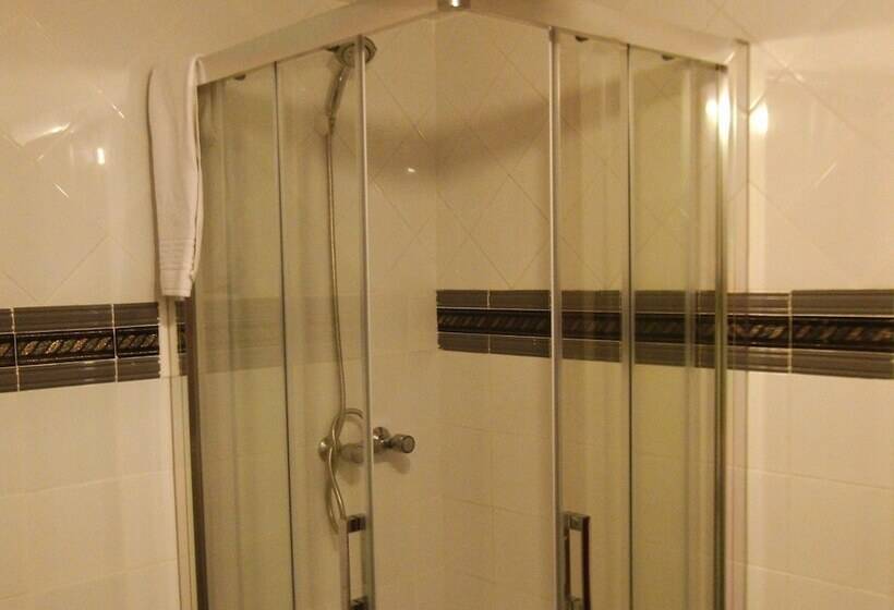 پانسیون Casa Suiza