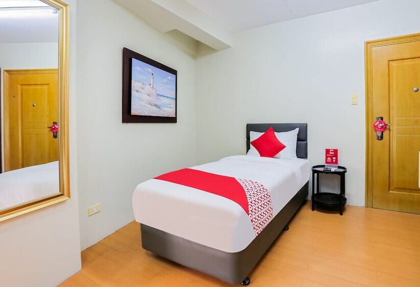 Anglo Residences By Oyo Rooms